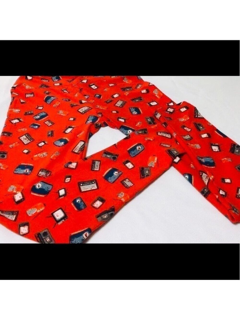 LuLaroe Red Leggings With Radios and Boomboxes NEW - Picture 6 of 7